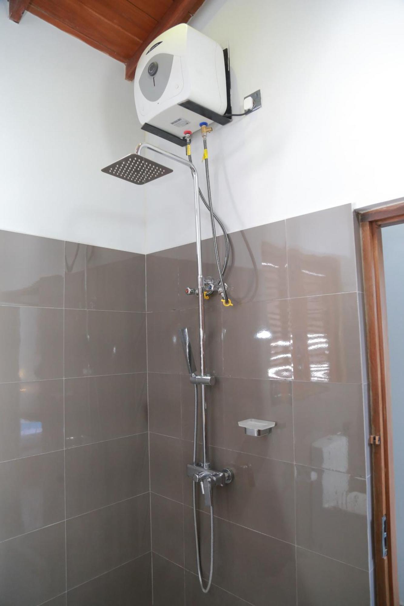 Golden Shower Inn Kandy Eksteriør bilde