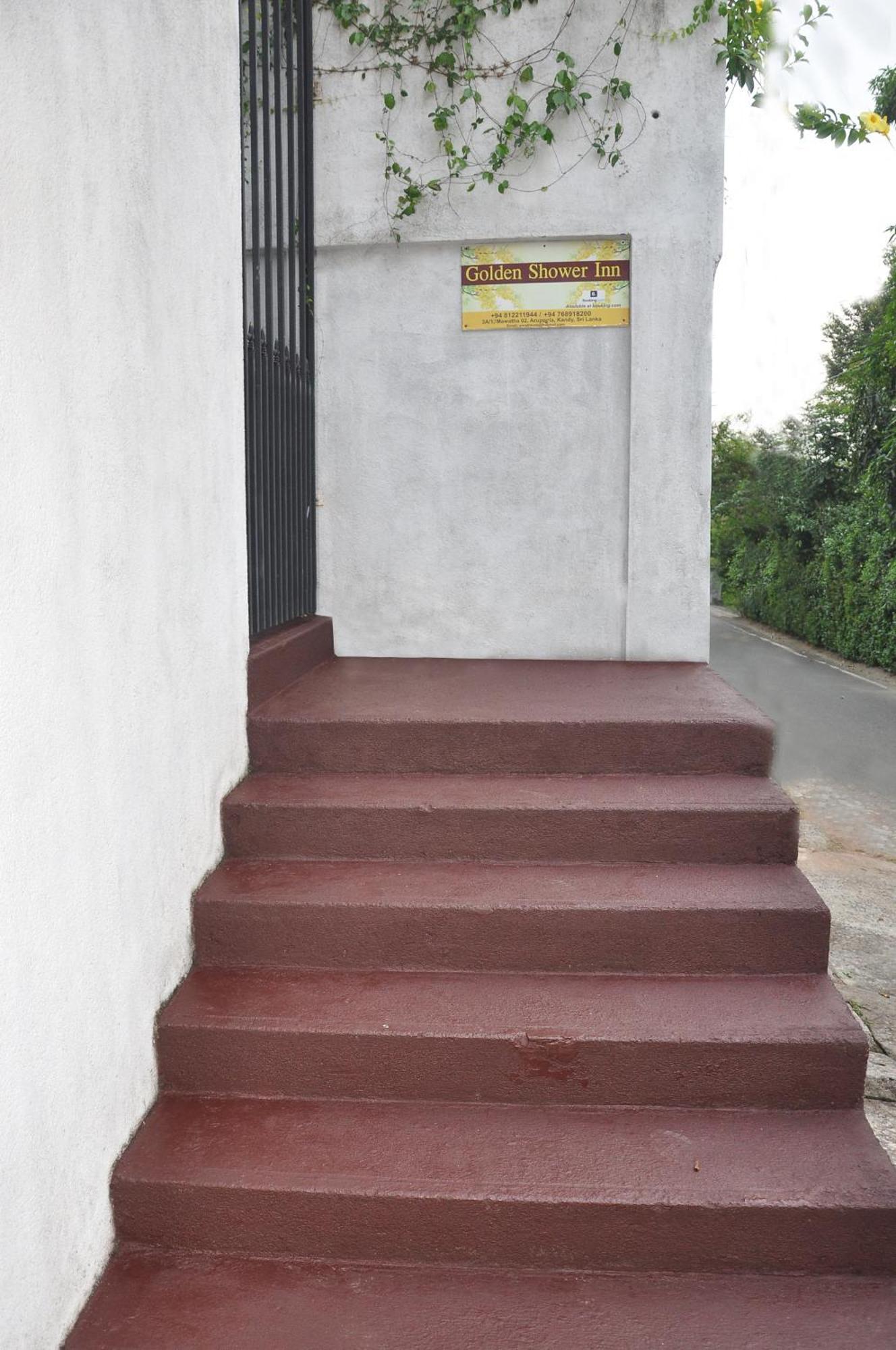 Golden Shower Inn Kandy Eksteriør bilde